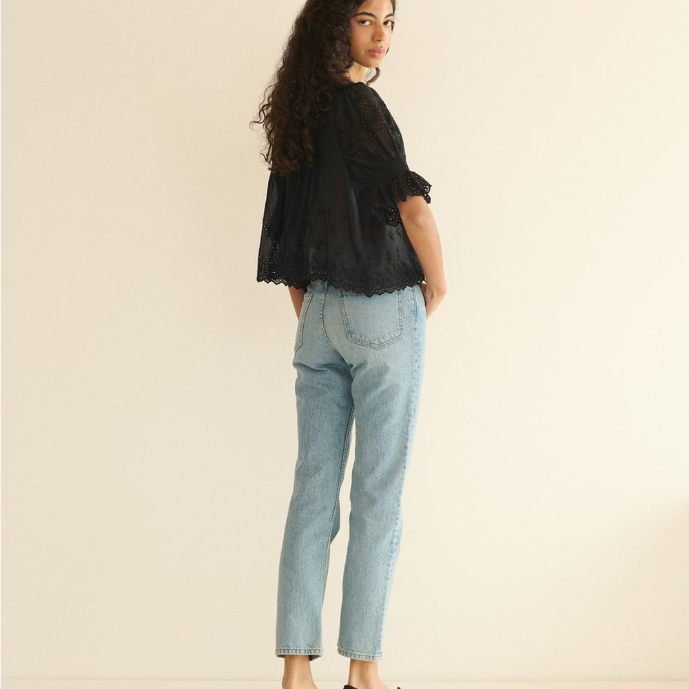 Doen Henri Top in Black Eyelet - Picture 3 of 5
